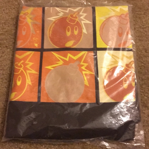 Men’s Brand New The Hundreds Tshirt Small Adam Bomb - Picture 2 of 2